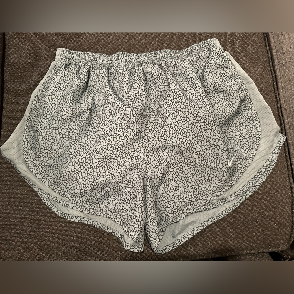 Nike Dri-FIT Charcoal Shorts printed size medium